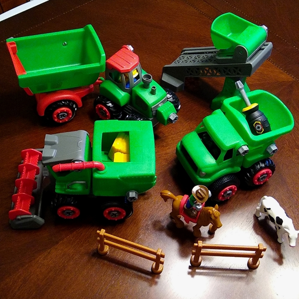 Like New Farm Vehicles Build-Your-Own Set